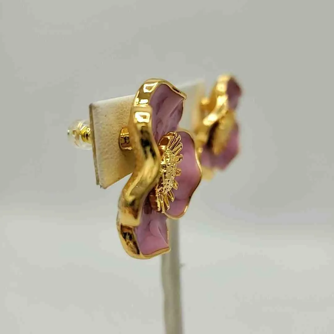 BAUER Goldtone Pink Enamel Vintage Flower Earrings