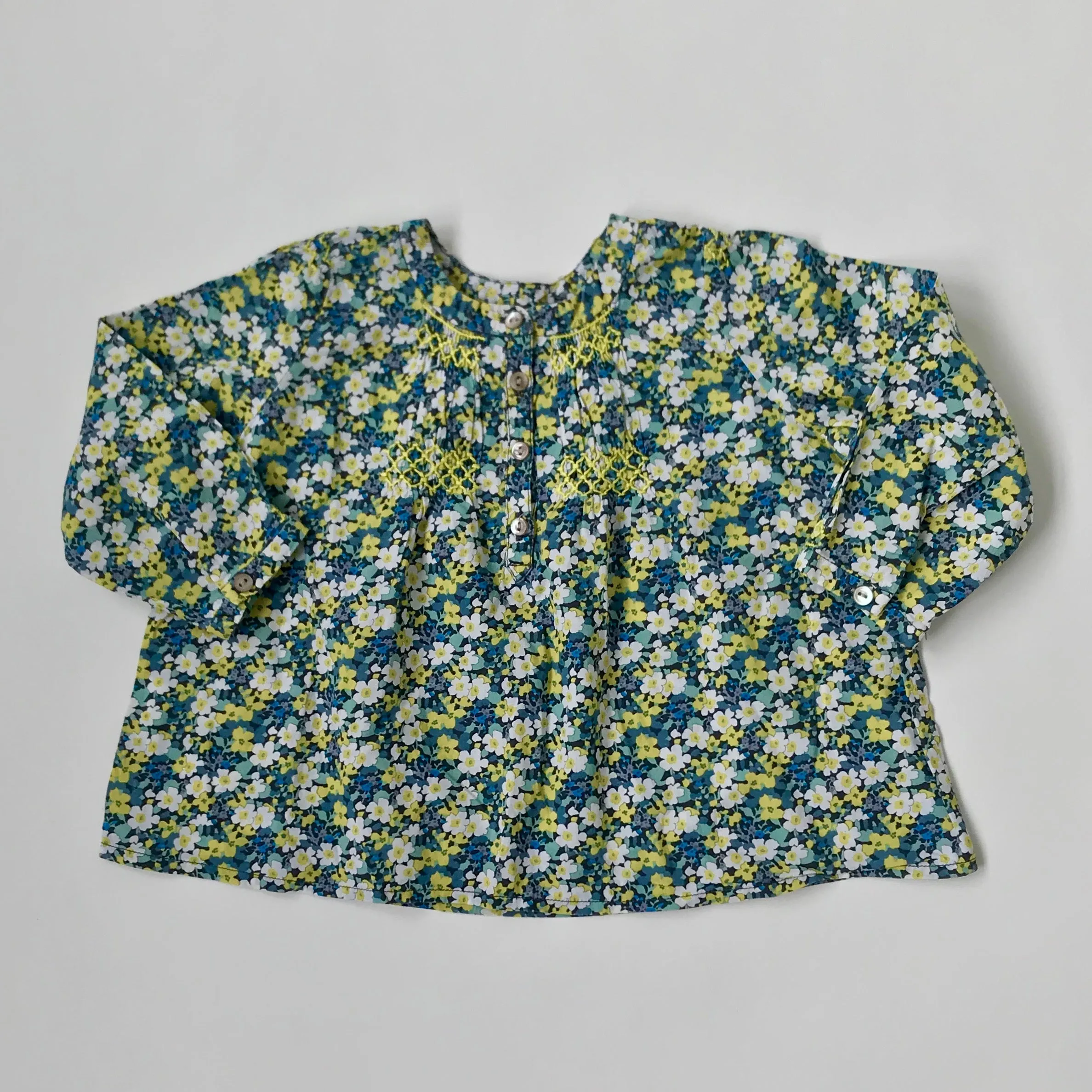 Bonpoint Green Liberty Print Smocked Blouse: 18 Months