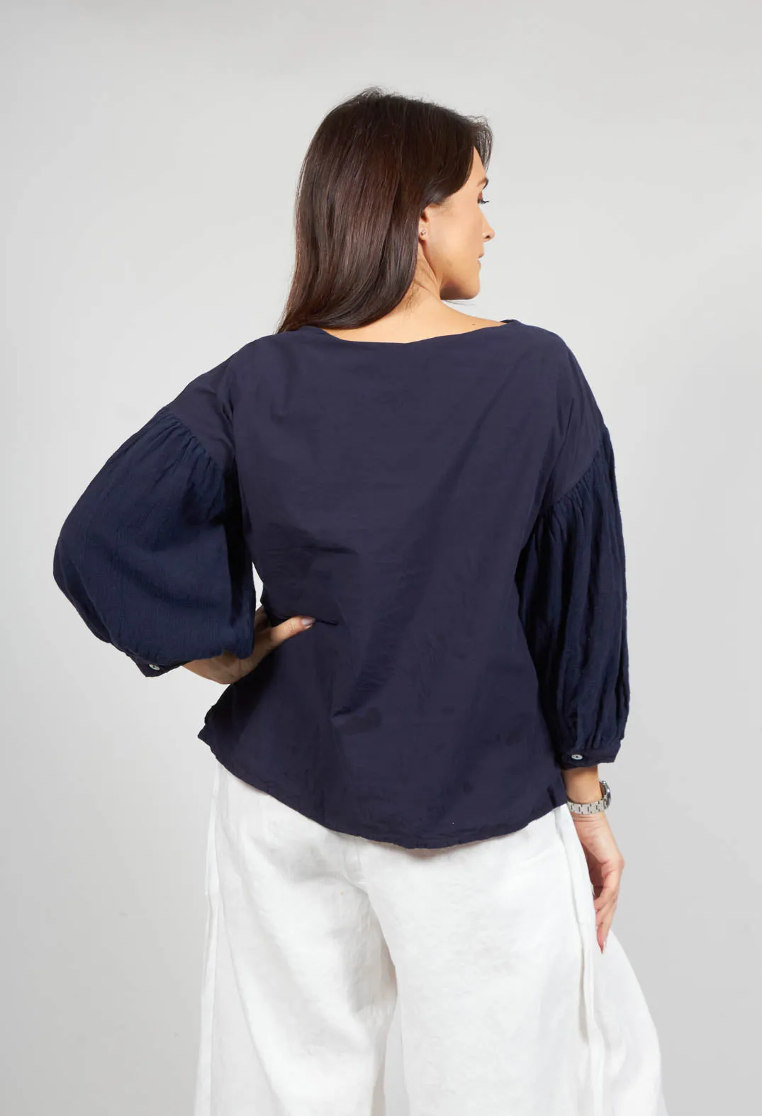 Crinkle Top with Contrasting Sleeves in Navy