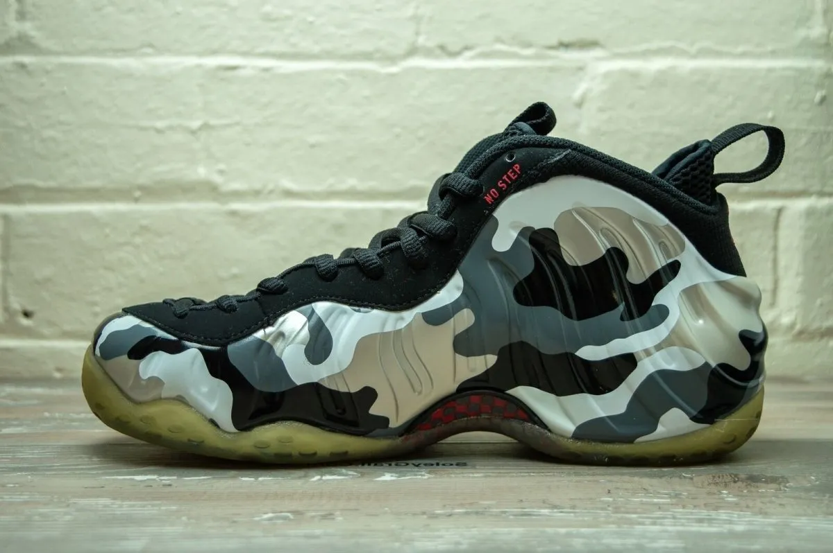 Nike Air Foamposite One Premium Fighter Jet 575420 001