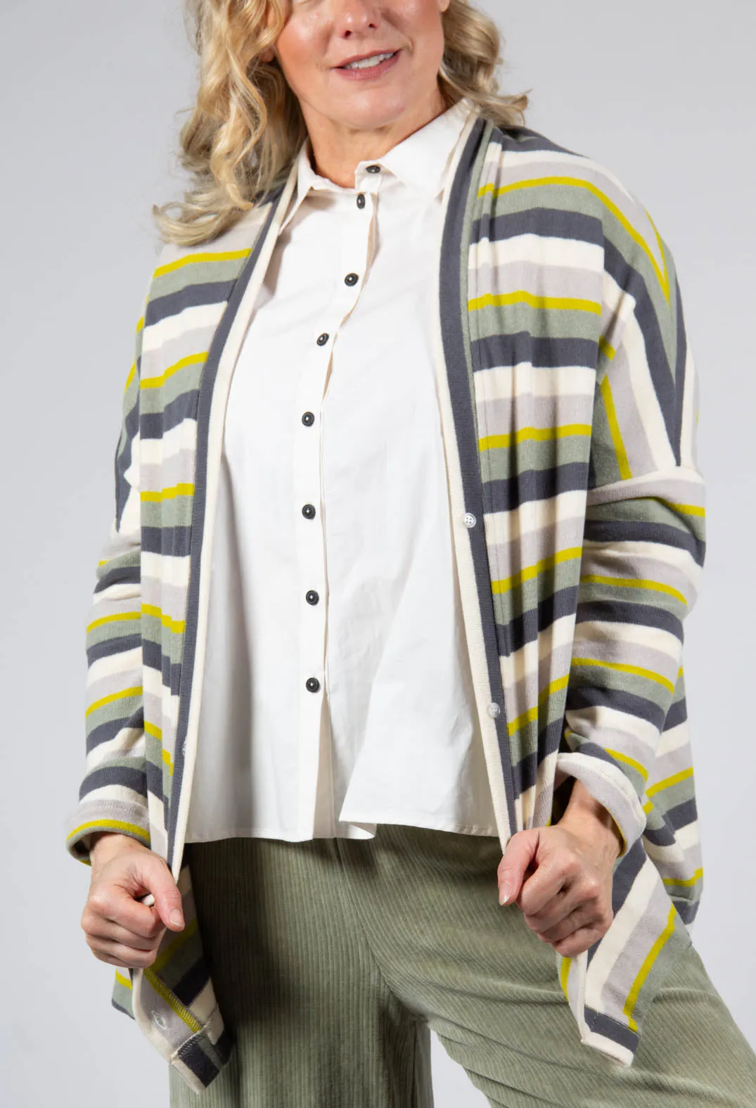 Pula Cardigan in Lime