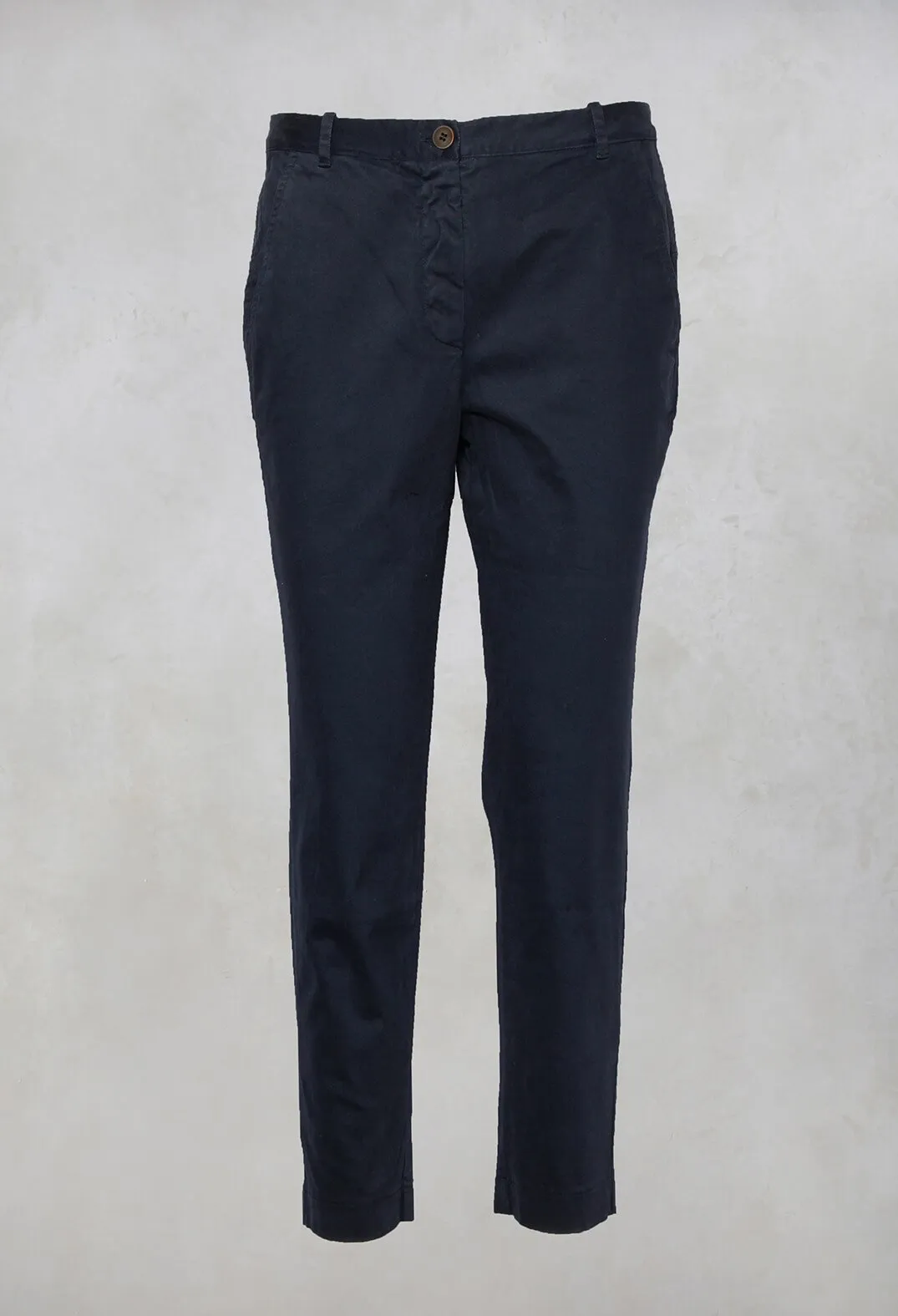 Straight Leg Trousers in Abiss