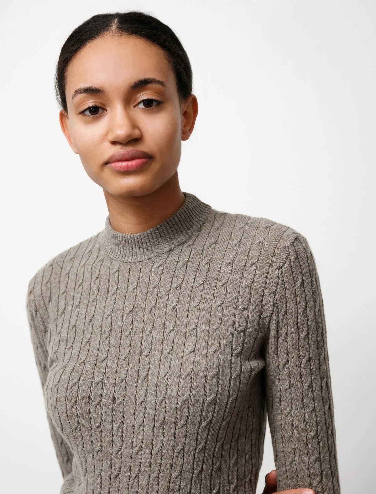 Thin Cable Knit sweater - Taupe