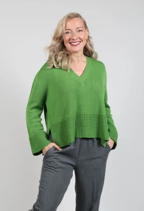 V Neck Jumper in Kiwi