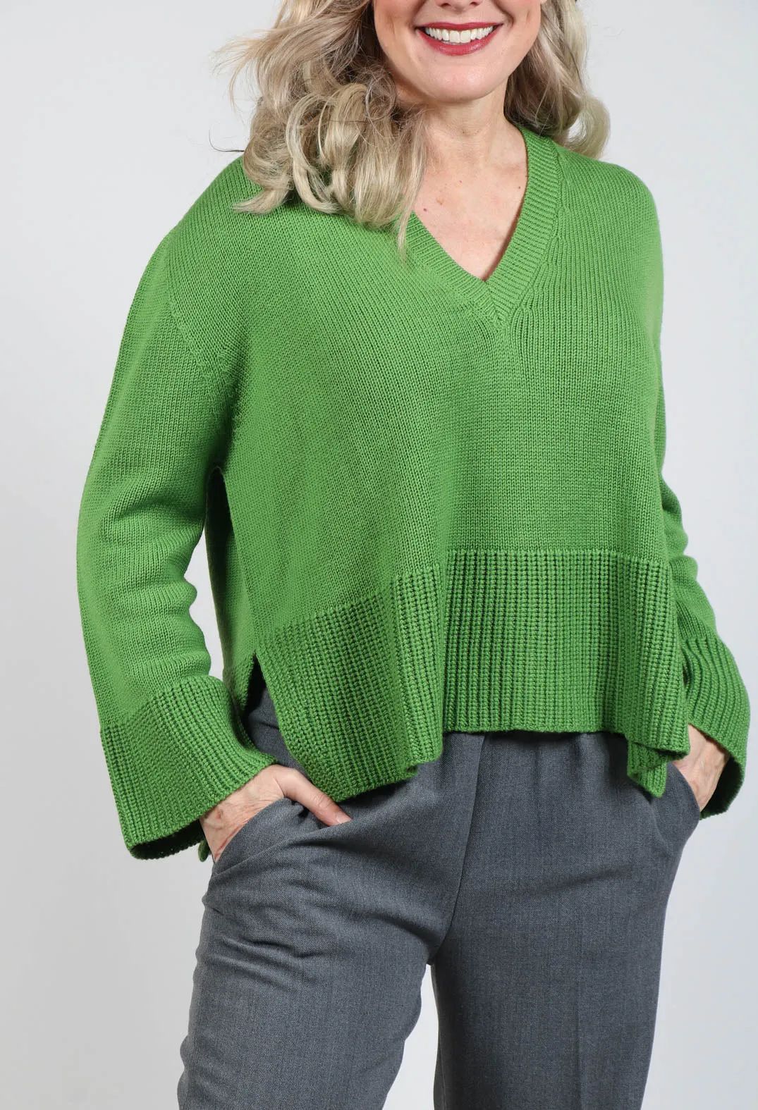 V Neck Jumper in Kiwi