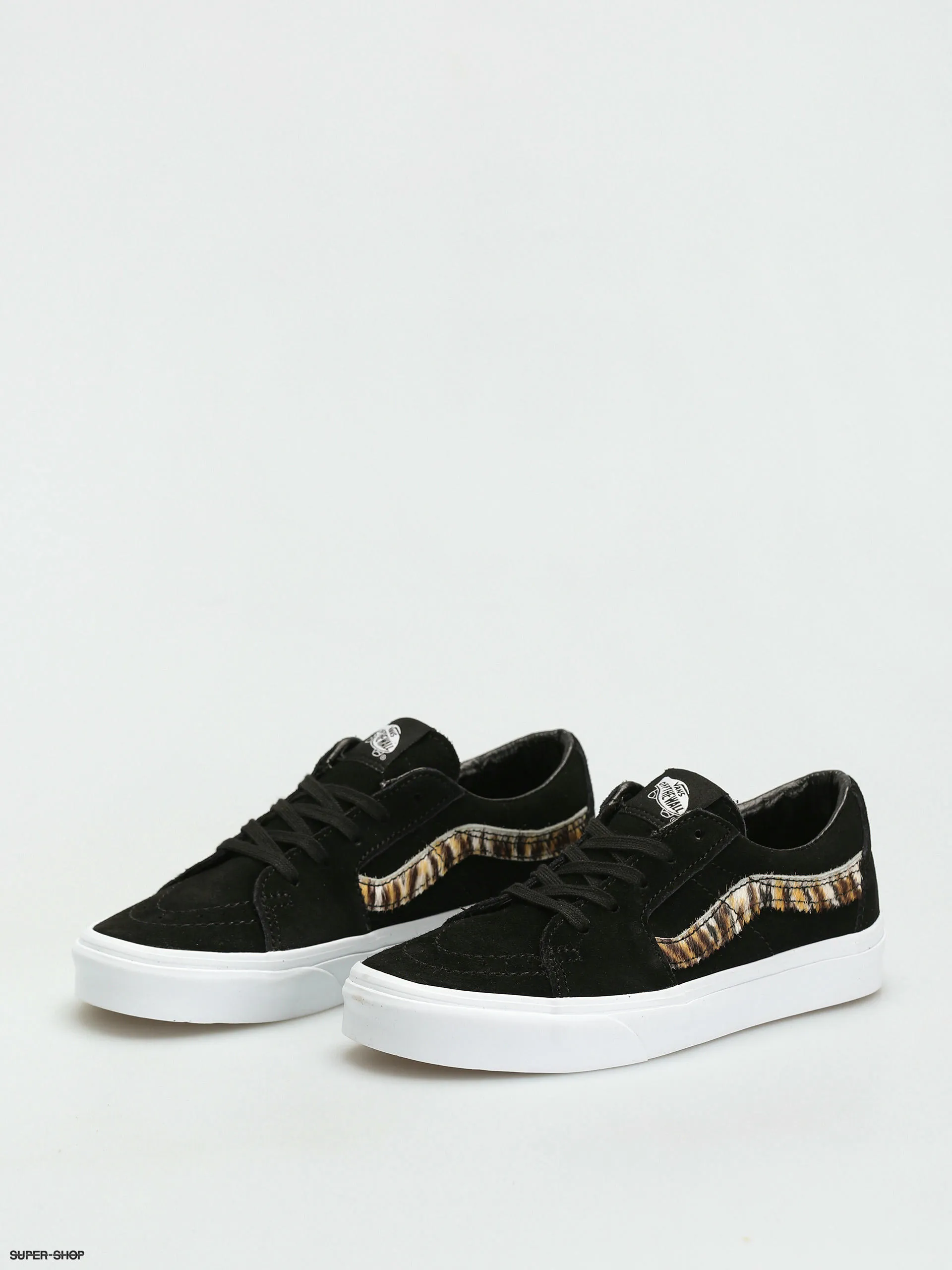 Vans Sk8 Low Shoes (soft suede/black/tiger)