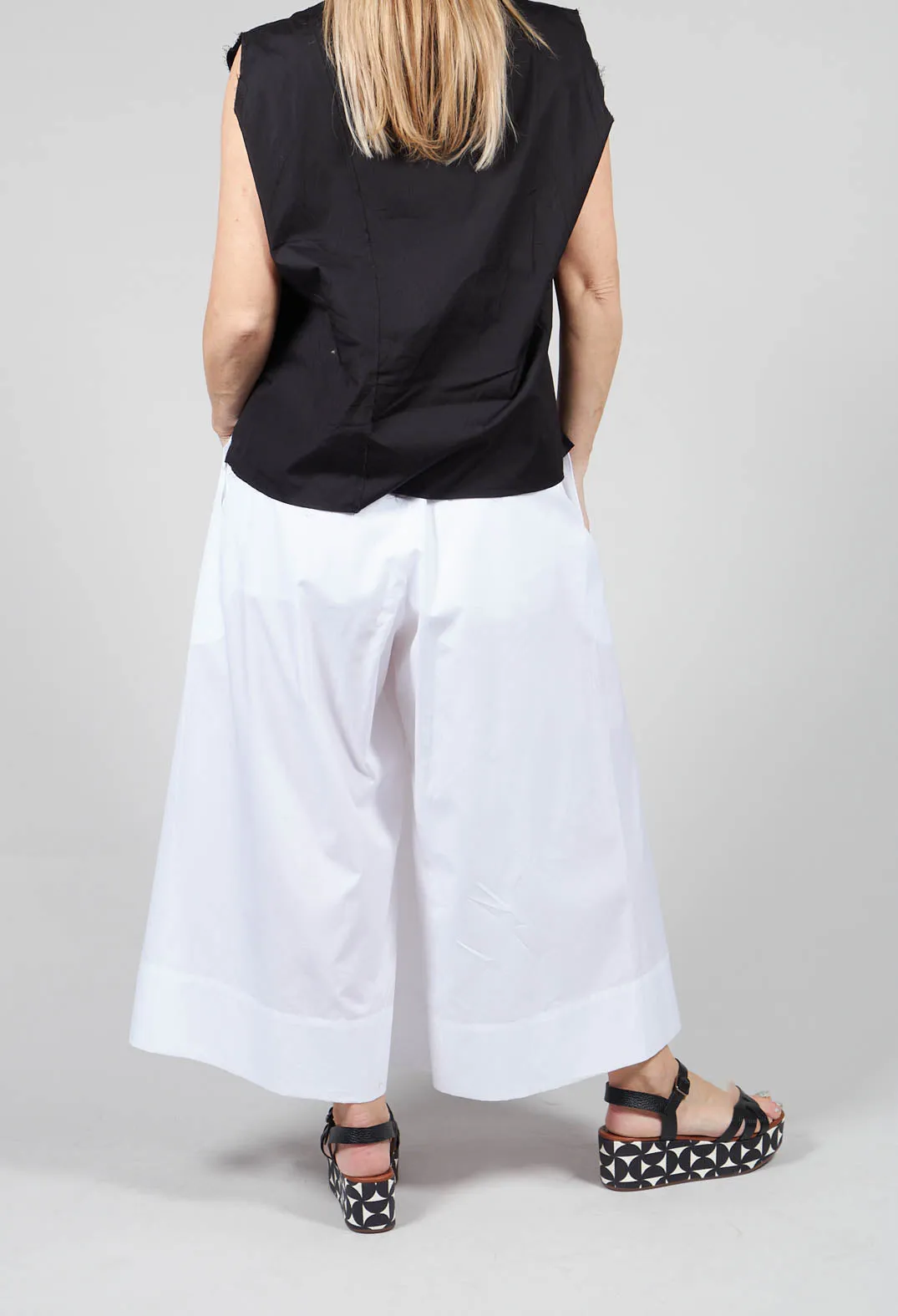 Wide Cropped Trousers in White